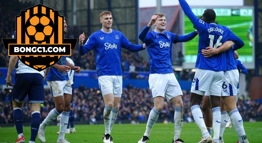 Everton đánh bại Spurs để giành trọn 3 điểm.