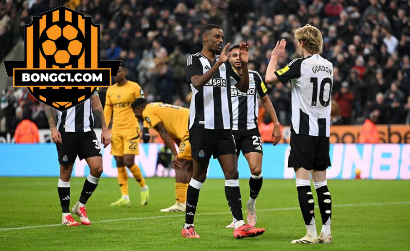 Isak là ngôi sao hy vọng của Newcastle trong cuộc đua top 4 Ngoại hạng Anh. Ảnh: Getty